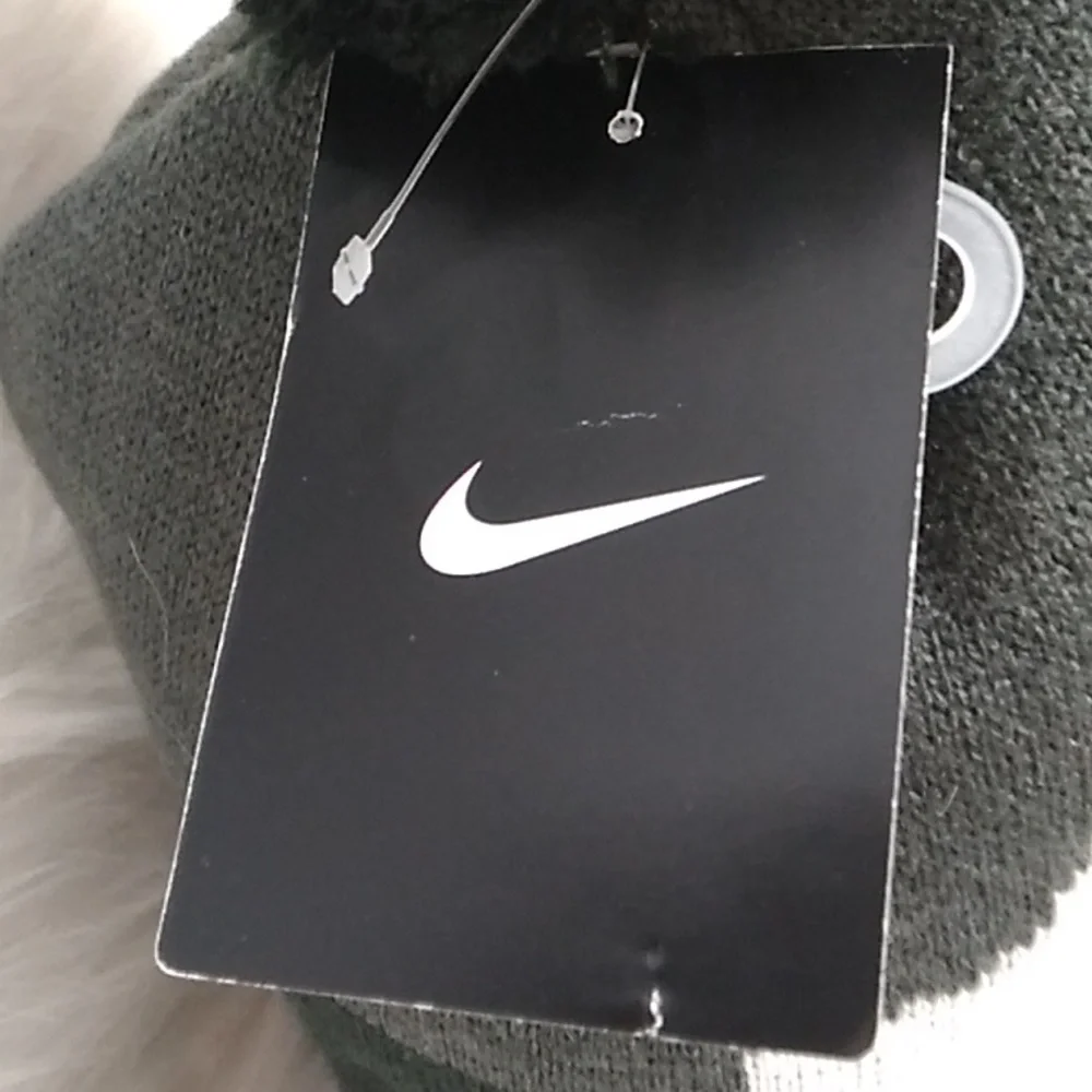 NWT Vintage 2014 Nike Kd White Swoosh Youth Beanie